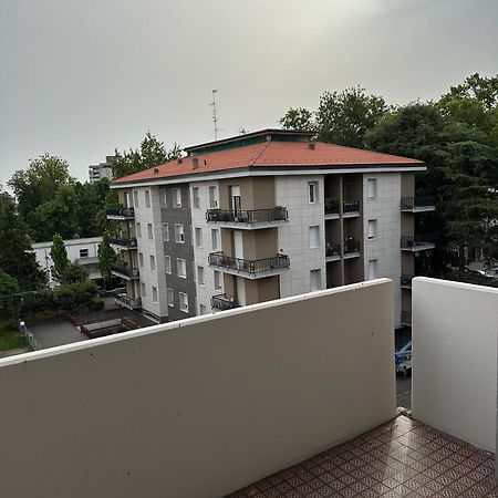 Olimpia House - Camere Accoglienti In Posizione Strategica Reggio Emilia Exterior foto